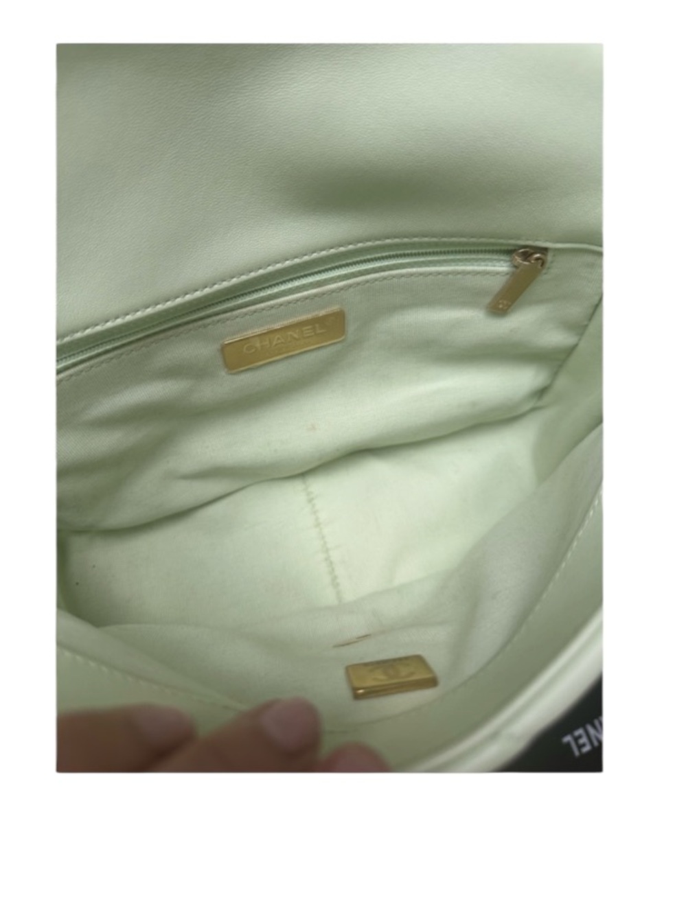 Chanel 19 bag mint green Full Set from 2022 - Picture 3 of 14
